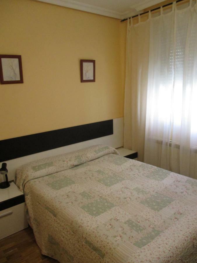 Hostal Becares Palencia Extérieur photo