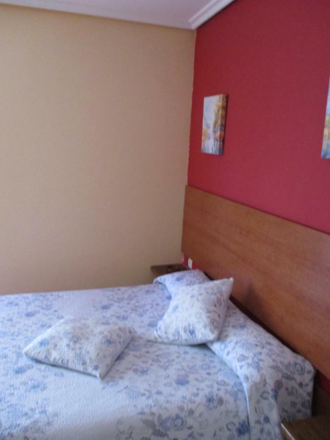 Hostal Becares Palencia Extérieur photo